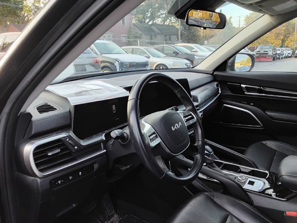 Used 2023 Kia Telluride S w/ S Sunroof Package AWD/4WD image 8
