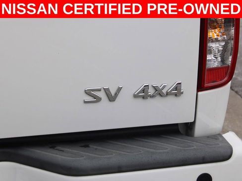 Certified 2021 Nissan Frontier SV image 9