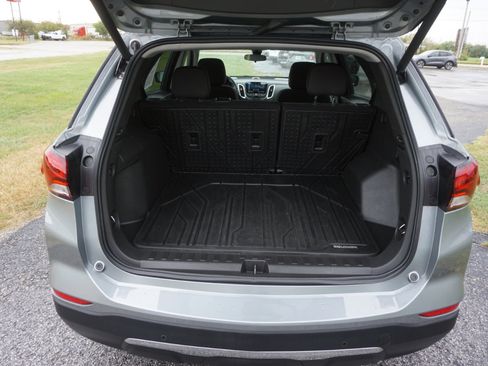 Used 2023 Chevrolet Equinox LT image 20