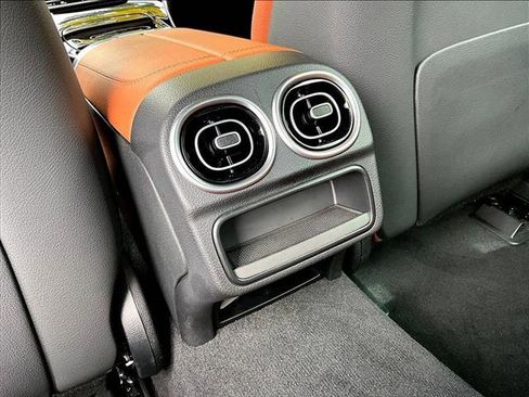 Used 2025 Mercedes-Benz C 300 C 300 image 25