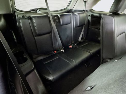 Used 2019 Toyota Highlander XLE AWD/4WD image 28