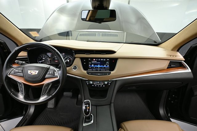 Used 2019 Cadillac XT5 Platinum AWD/4WD image 21