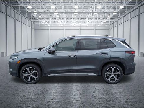 New 2026 Volkswagen Tiguan SE AWD/4WD image 2