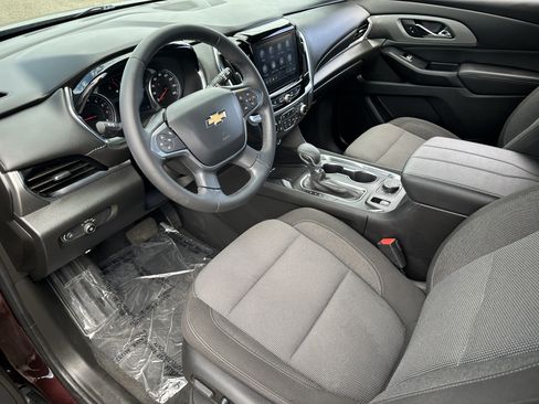 Used 2023 Chevrolet Traverse LT FWD image 18