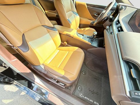 Used 2021 Lexus ES 250 w/ Premium Package AWD/4WD image 14