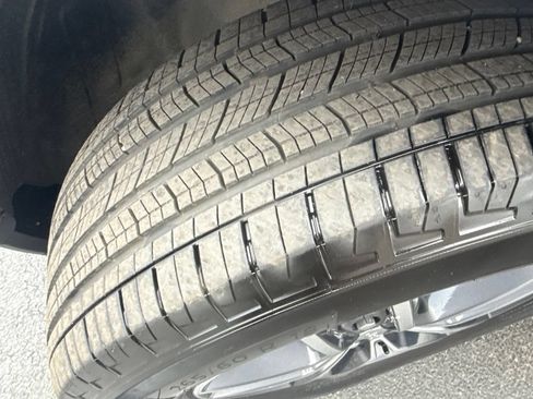 Used 2017 Jeep Grand Cherokee Limited AWD/4WD image 49