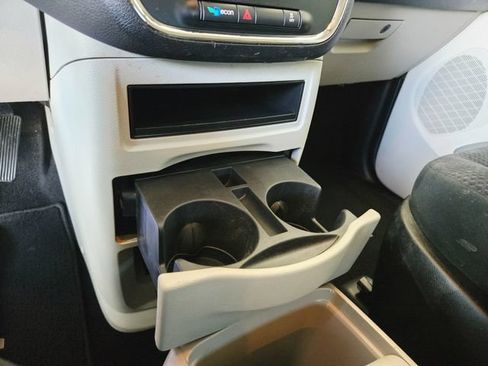 Used 2015 Dodge Grand Caravan SE w/ Quick Order Package 29E SE FWD image 26