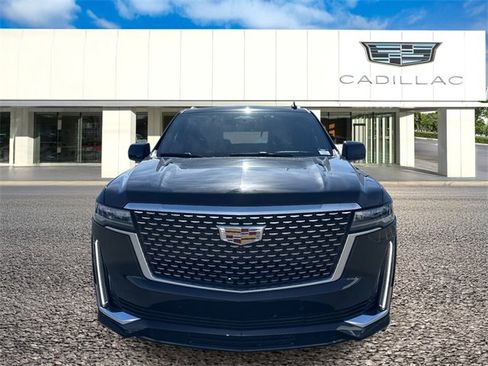 Used 2022 Cadillac Escalade ESV Premium Luxury image 8