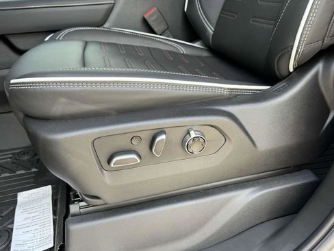 New 2025 GMC Sierra 2500 AT4X w/ AT4X AEV Edition image 18