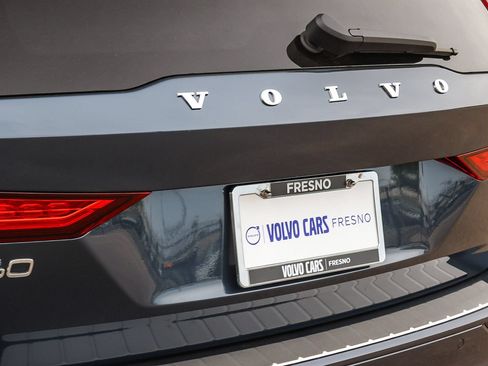 New 2026 Volvo V60 B5 Cross Country Plus w/ Climate Package AWD/4WD image 12