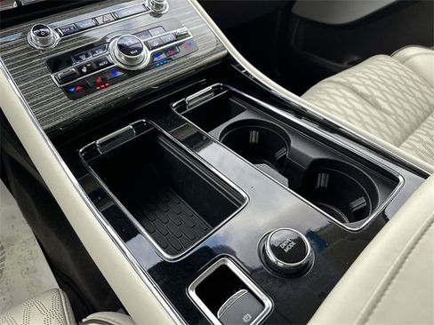 Used 2023 Lincoln Aviator Black Label w/ Jet Package image 84