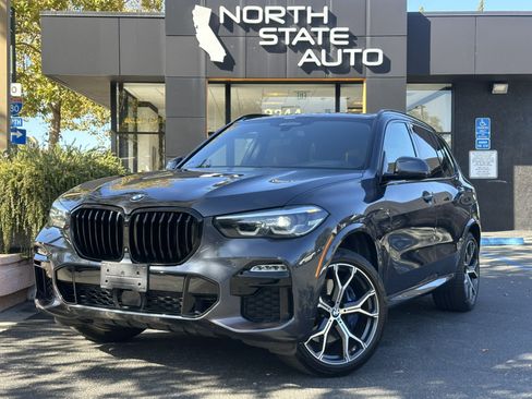 Used 2021 BMW X5 sDrive40i w/ M Sport Package RWD image 2