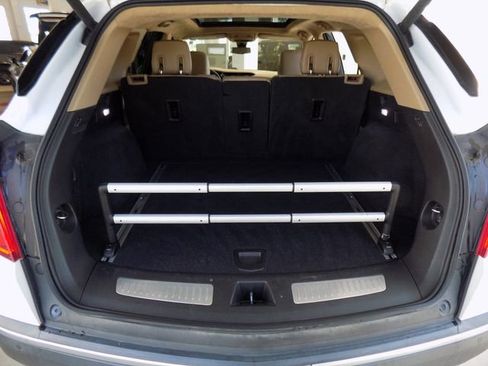 Used 2017 Cadillac XT5 Platinum w/ Driver Assist Package image 33