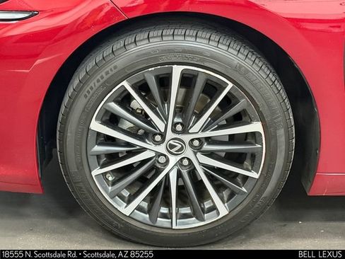 Used 2024 Lexus ES 300h w/ Premium Package FWD image 10