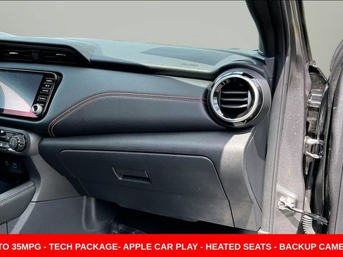 Used 2023 Nissan Kicks SR w/ SR Premium Package FWD image 25
