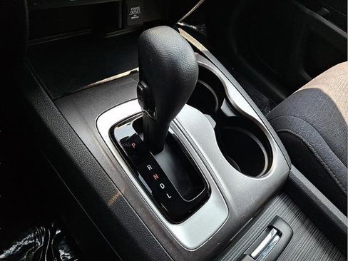 Used 2017 Honda Pilot LX image 12