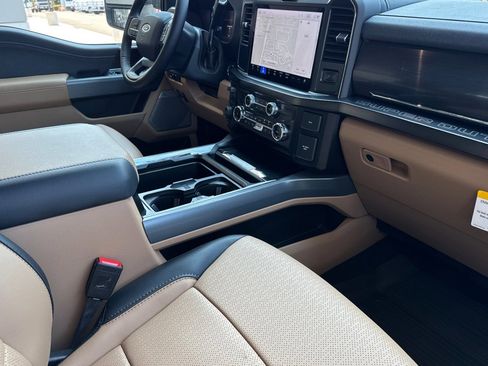 New 2025 Ford F250 Lariat w/ Chrome Package image 14