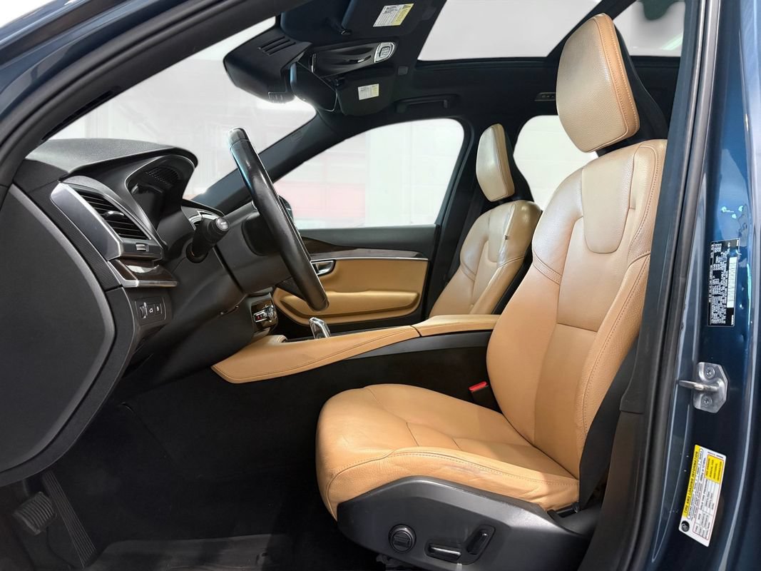 Used 2019 Volvo XC90 T8 Momentum w/ Protection Package AWD/4WD image 9