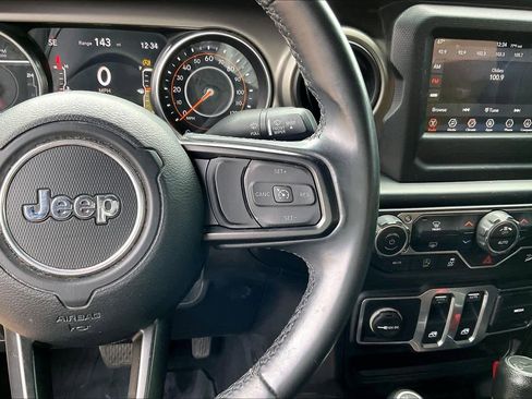 Used 2018 Jeep Wrangler Sport AWD/4WD image 23