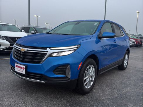 Certified 2024 Chevrolet Equinox LT AWD/4WD image 2