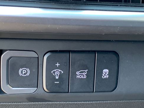 Used 2025 Hyundai Santa Fe SEL image 24