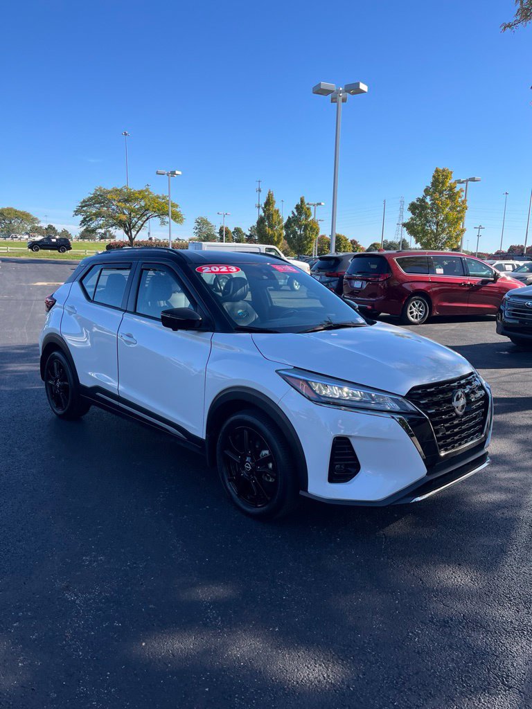 Certified 2023 Nissan Kicks SR w/ SR Premium Package FWD image 3