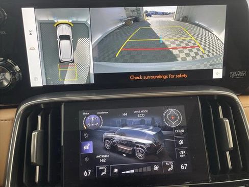 Used 2025 Lexus LX 600 4WD w/ Accessory Package (Z1) image 24