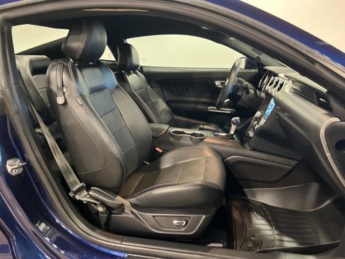 Used 2019 Ford Mustang GT Premium RWD image 28