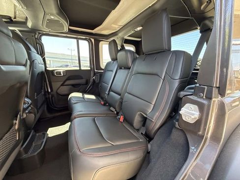 New 2026 Jeep Wrangler Unlimited Rubicon AWD/4WD image 19