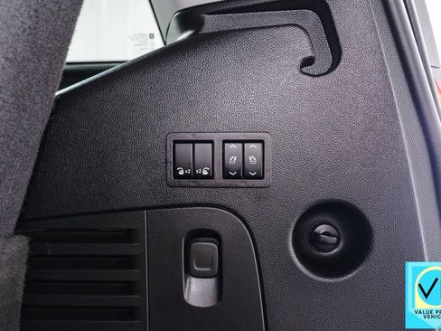 Used 2020 Chevrolet Tahoe Premier image 42