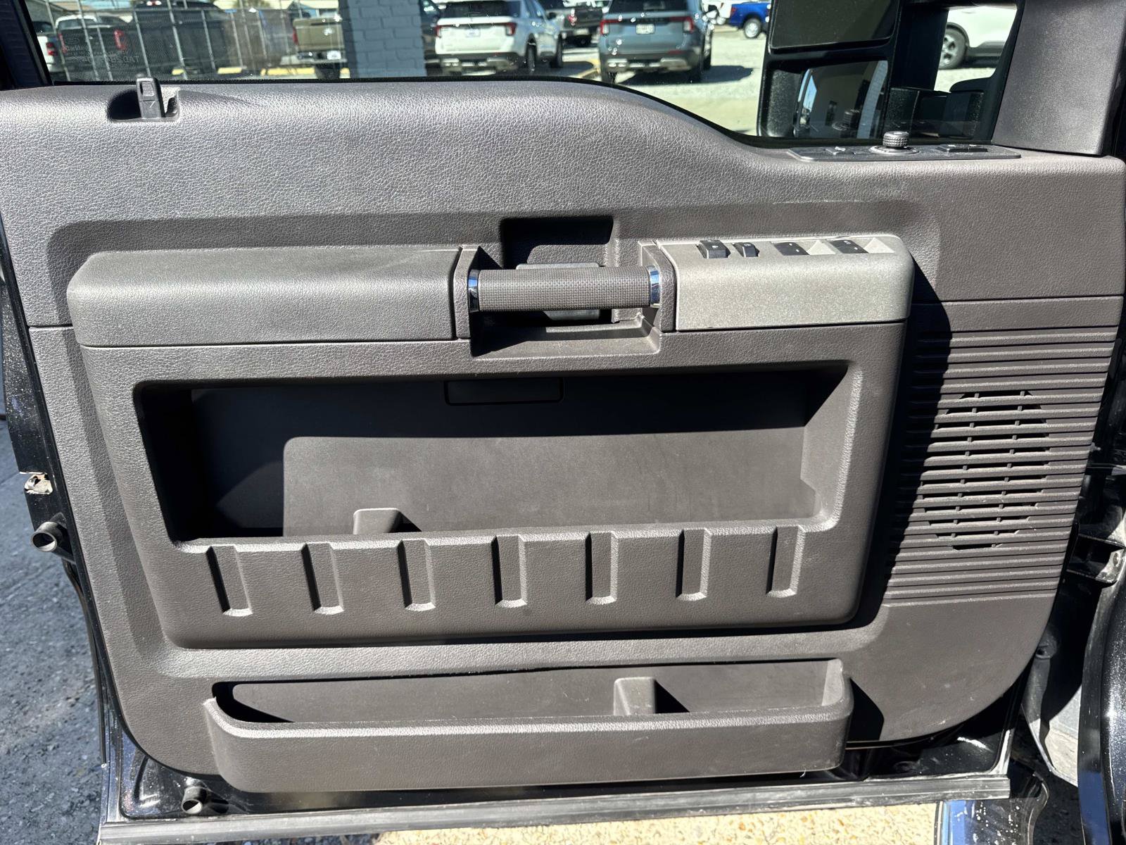 Used 2011 Ford F250 Lariat w/ Lariat Interior Pkg RWD image 18