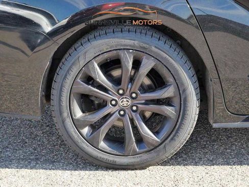 Used 2021 Toyota Sienna XSE image 9