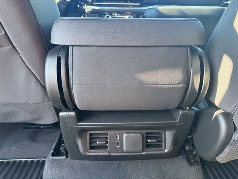 Used 2026 GMC Sierra 1500 Elevation image 13