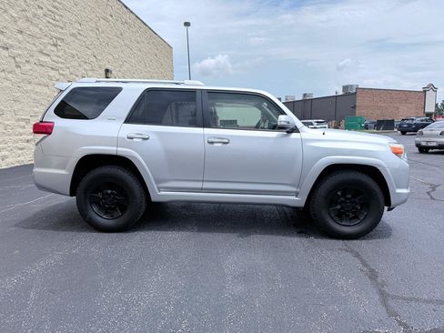 Used 2013 Toyota 4Runner SR5 w/ Premium Pkg AWD/4WD image 6