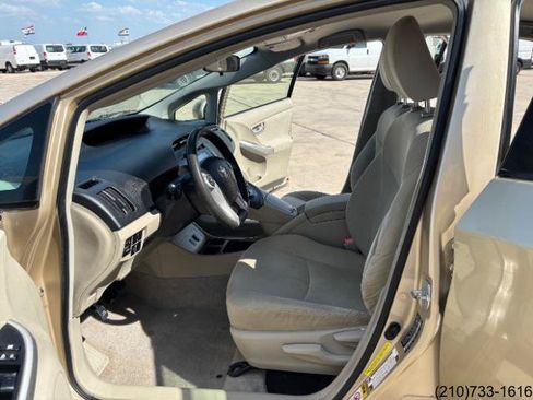 Used 2011 Toyota Prius Two FWD image 17