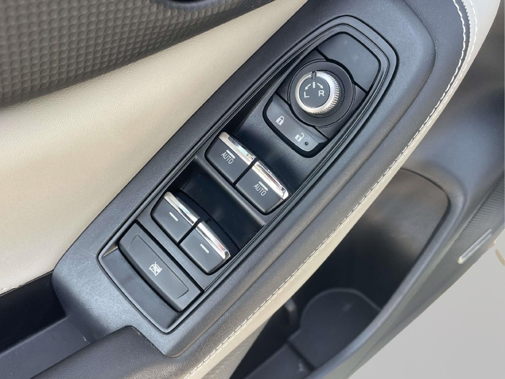 Used 2023 Subaru Forester Limited AWD/4WD image 17