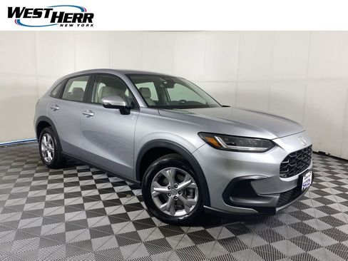 Used 2023 Honda HR-V LX image 1