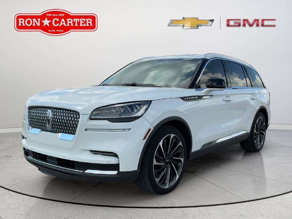 Used 2024 Lincoln Aviator Reserve w/ Equipment Group 201A RWD image 3