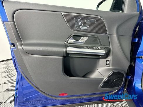 Used 2024 Mercedes-Benz GLA 35 AMG 4MATIC image 41