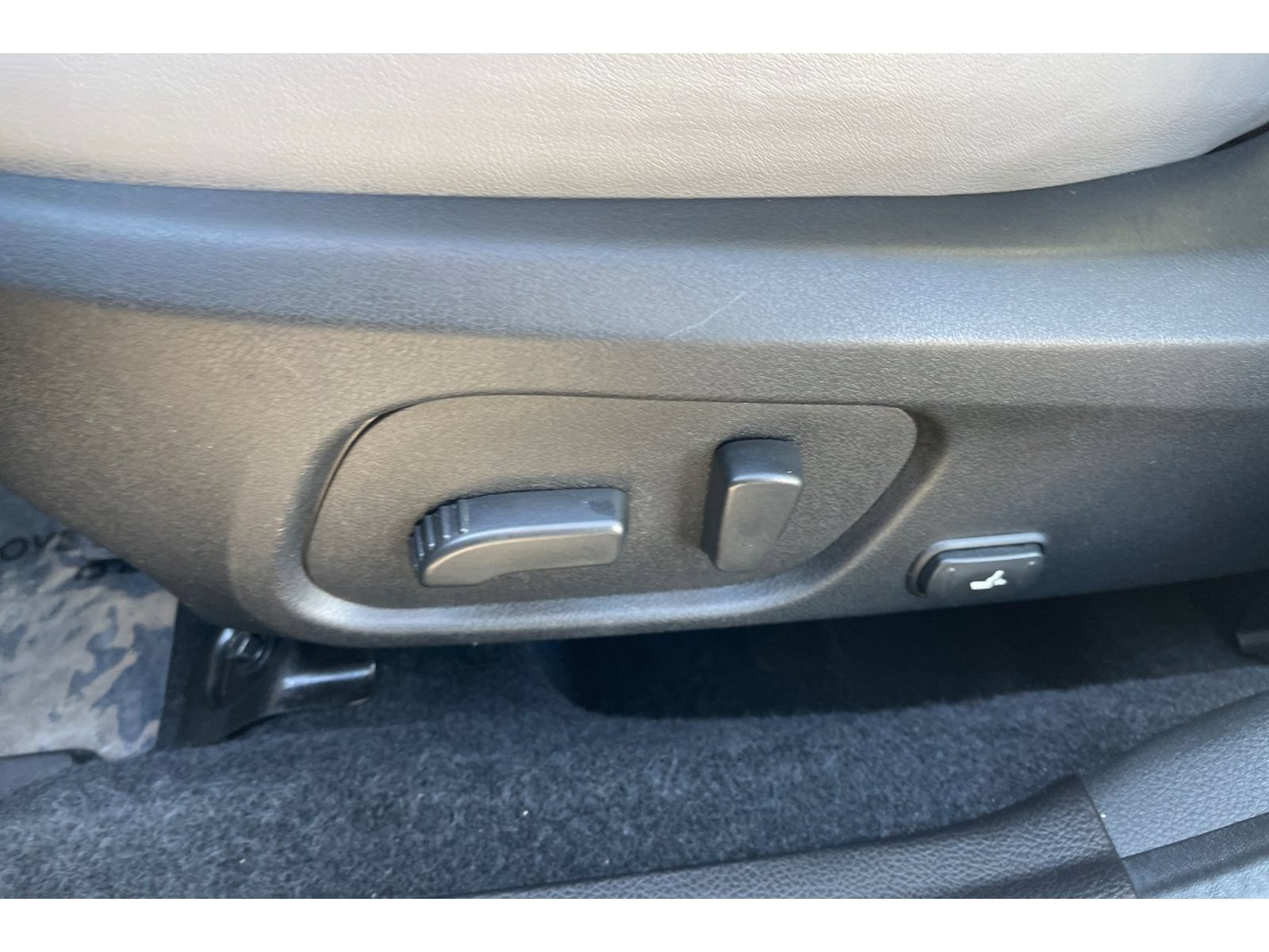 Used 2017 Subaru Forester 2.5i Limited AWD/4WD image 13