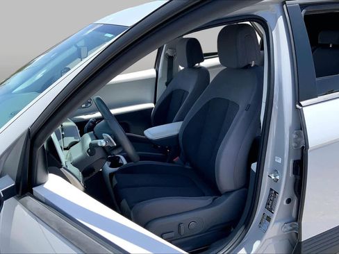 Used 2024 Hyundai Ioniq 5 SE RWD image 6