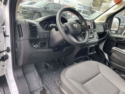 Used 2023 RAM ProMaster 2500 w/ Convenience Group image 17