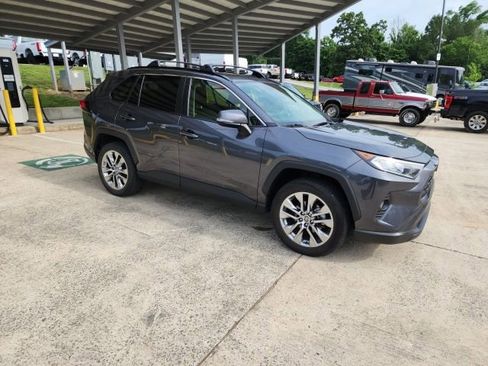 Used 2021 Toyota RAV4 XLE Premium AWD/4WD image 14
