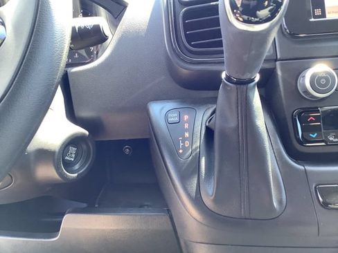 Used 2025 RAM ProMaster 2500 w/ Convenience Group FWD image 15