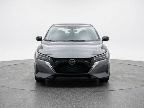 Used 2025 Nissan Sentra S FWD image 2