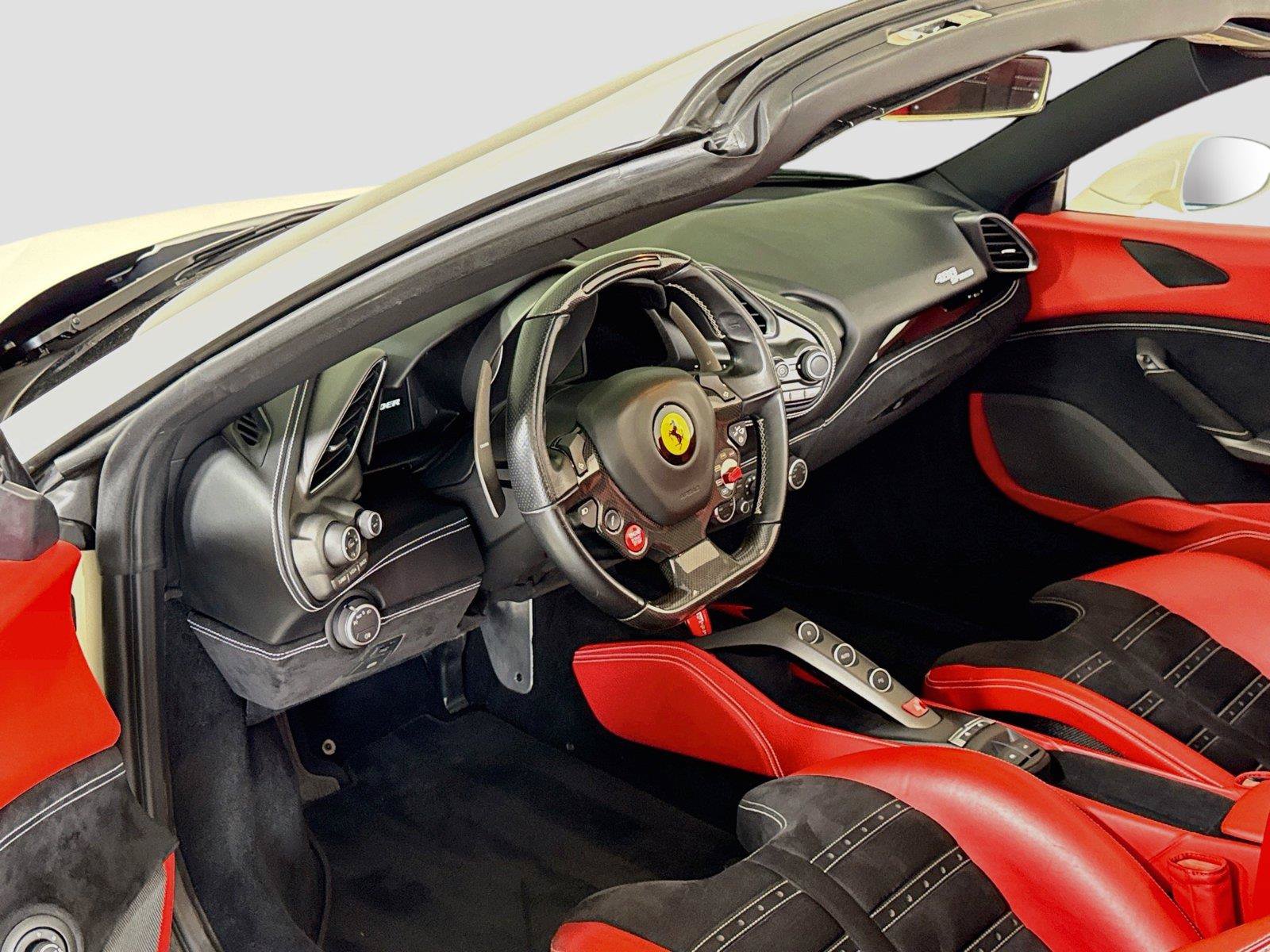 Used 2019 Ferrari 488 Spider RWD image 14
