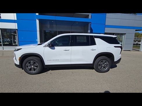 New 2026 Chevrolet Traverse LT image 5