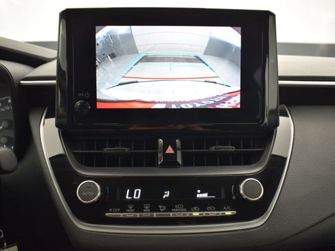Used 2024 Toyota Corolla LE FWD image 15