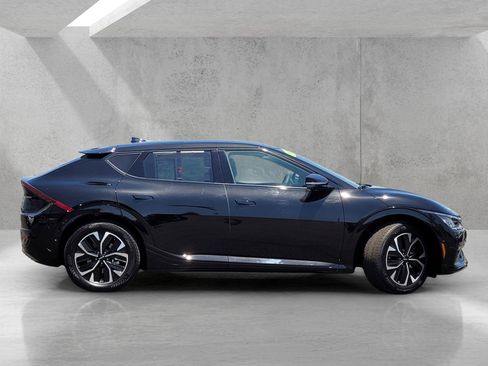 Used 2024 Kia EV6 GT-Line RWD image 3