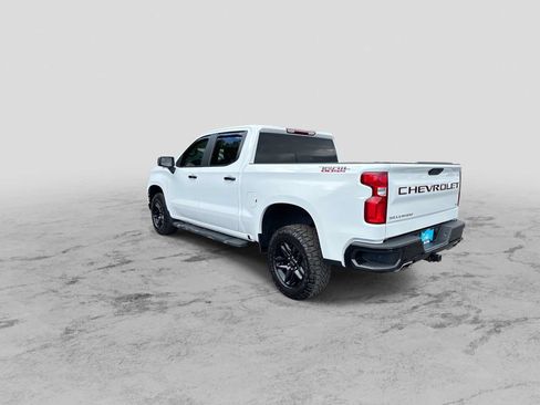 Used 2021 Chevrolet Silverado 1500 LT Trail Boss w/ Bed Protection Package AWD/4WD image 6